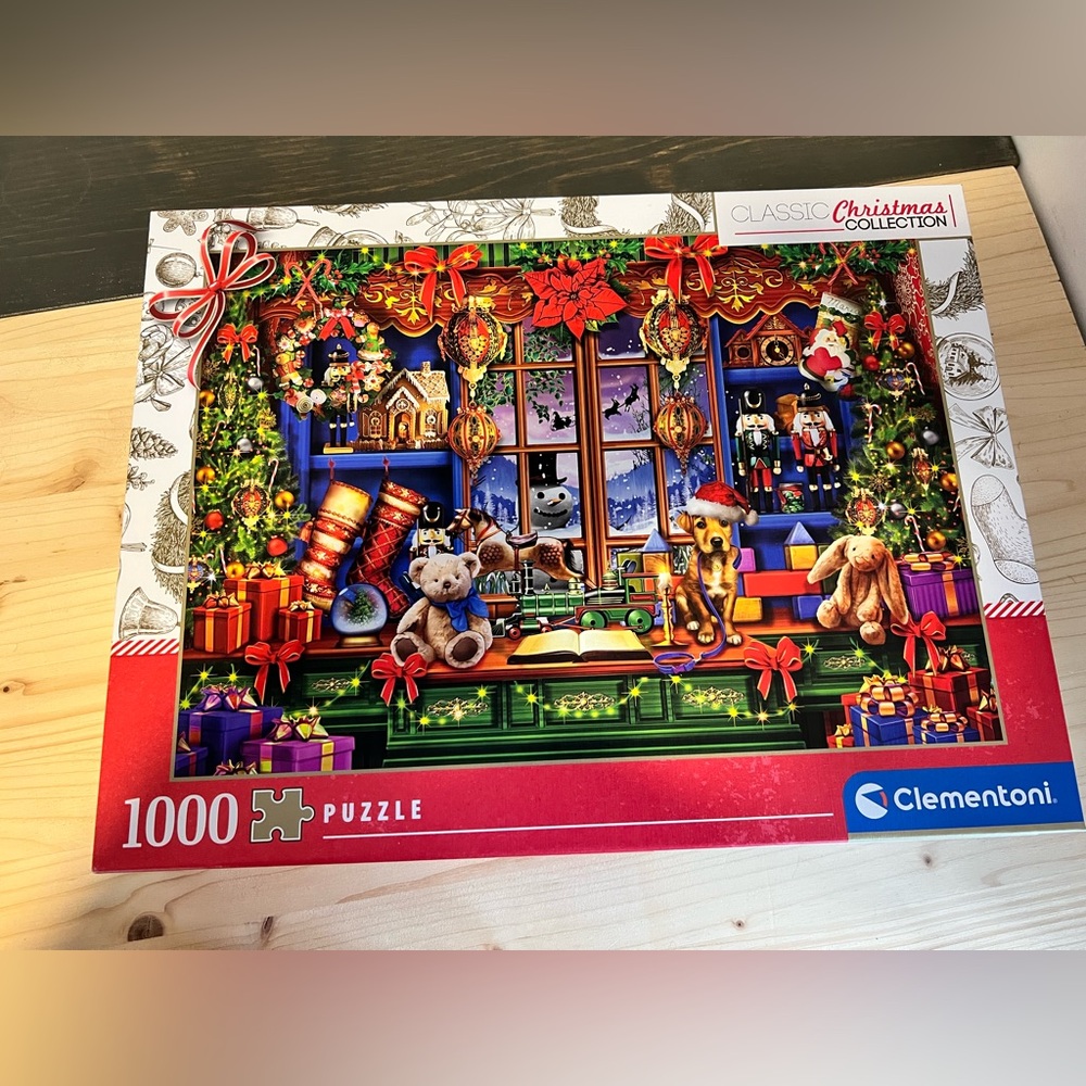 Classic Christmas 1,000 Piece Puzzle - Festive Holiday Scene